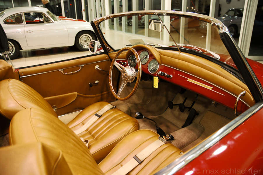 356 cabriolet_interior.jpg